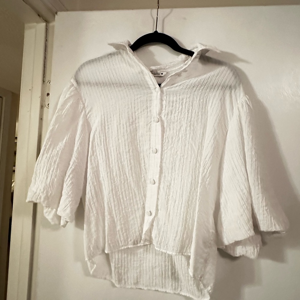 ZARA White Relaxed Button Down with Notched Collar XS